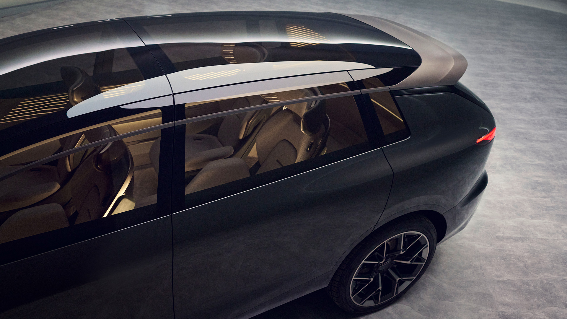 View through the glass roof into the interior of the Audi urbansphere concept.